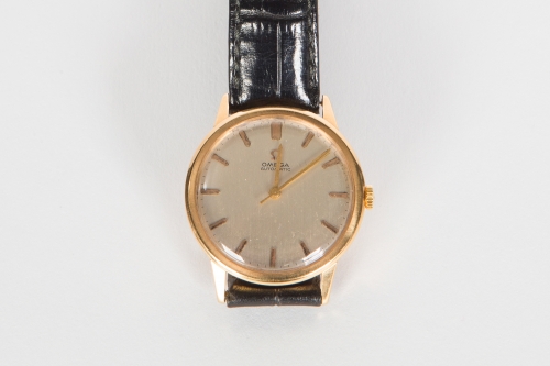 OPA003 Omega in oro